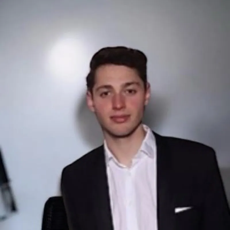 Porträt von Lukas Hepp